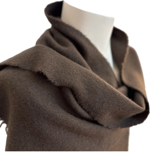 Johnstons of Elgin Scottish Lambswool Scarf 🇬🇧 – Chocolate Brown - 11.5" x 55" - Picture 3 of 10